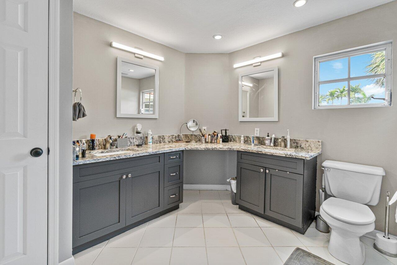 501 Southwest 8th Terrace Boca Raton, FL 33486 - Photo 17 of 31 023-501Southwest8thTerrace-BocaRaton-FL-