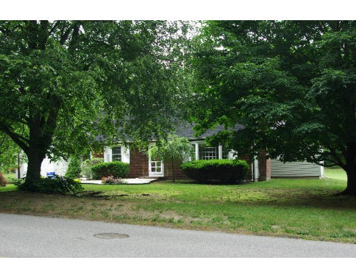 75 Greenwood Road Andover, MA 01810 - Photo 1 of 16 Gallery Image 1