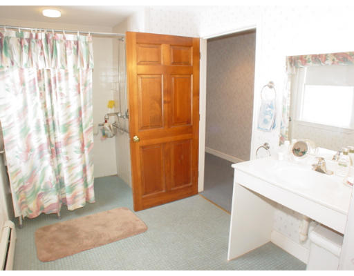 75 Greenwood Road Andover, MA 01810 - Photo 14 of 16 Gallery Image 14