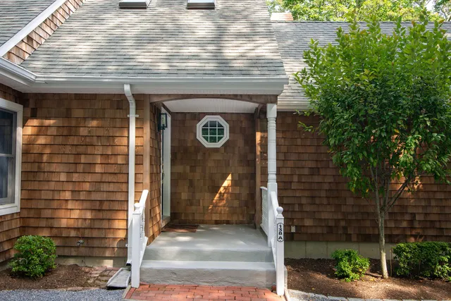 $1,399,000 | 138 A Montauk Highway, Westhampton, NY 11977