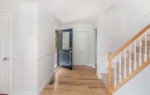 $1,399,000 | 138 A Montauk Highway, Westhampton, NY 11977