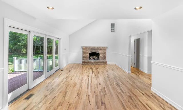 $1,399,000 | 138 A Montauk Highway, Westhampton, NY 11977