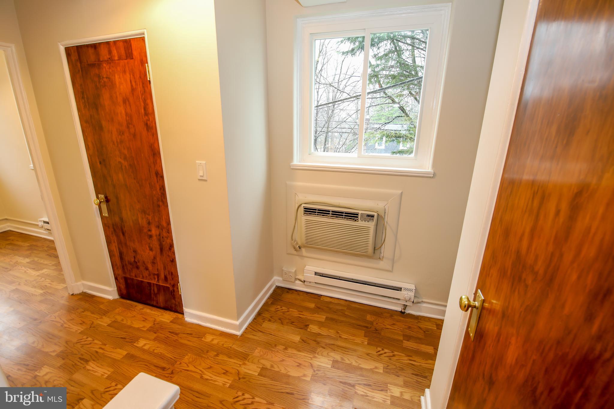 10 Hillside Road, Unit A Greenbelt, MD 20770 - Photo 23 of 44 I mean, look at these doors!