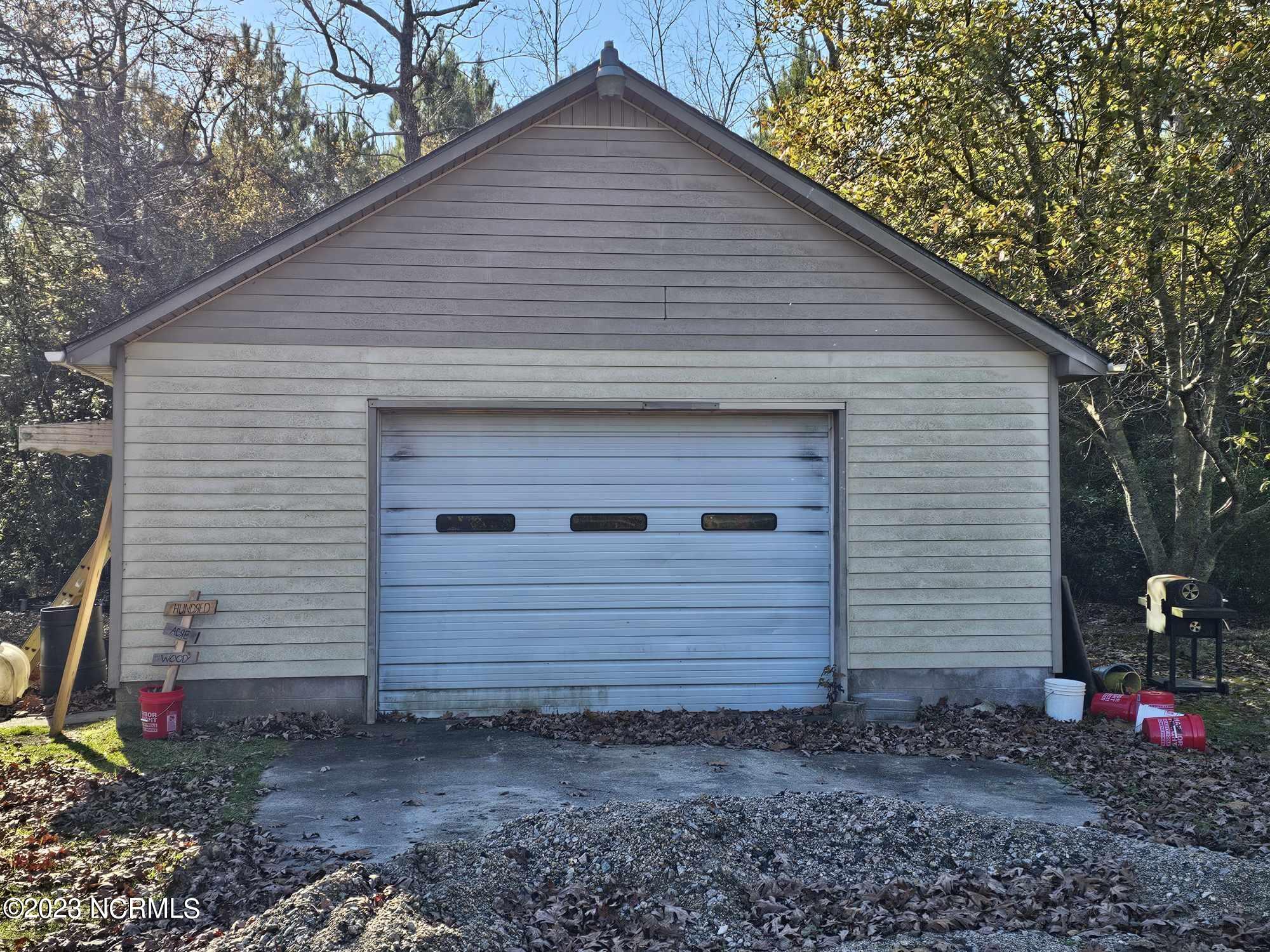 2220 Bailey Road Williamston, NC 27892 - Photo 14 of 18 406305346_1054109475795417_1137526985555