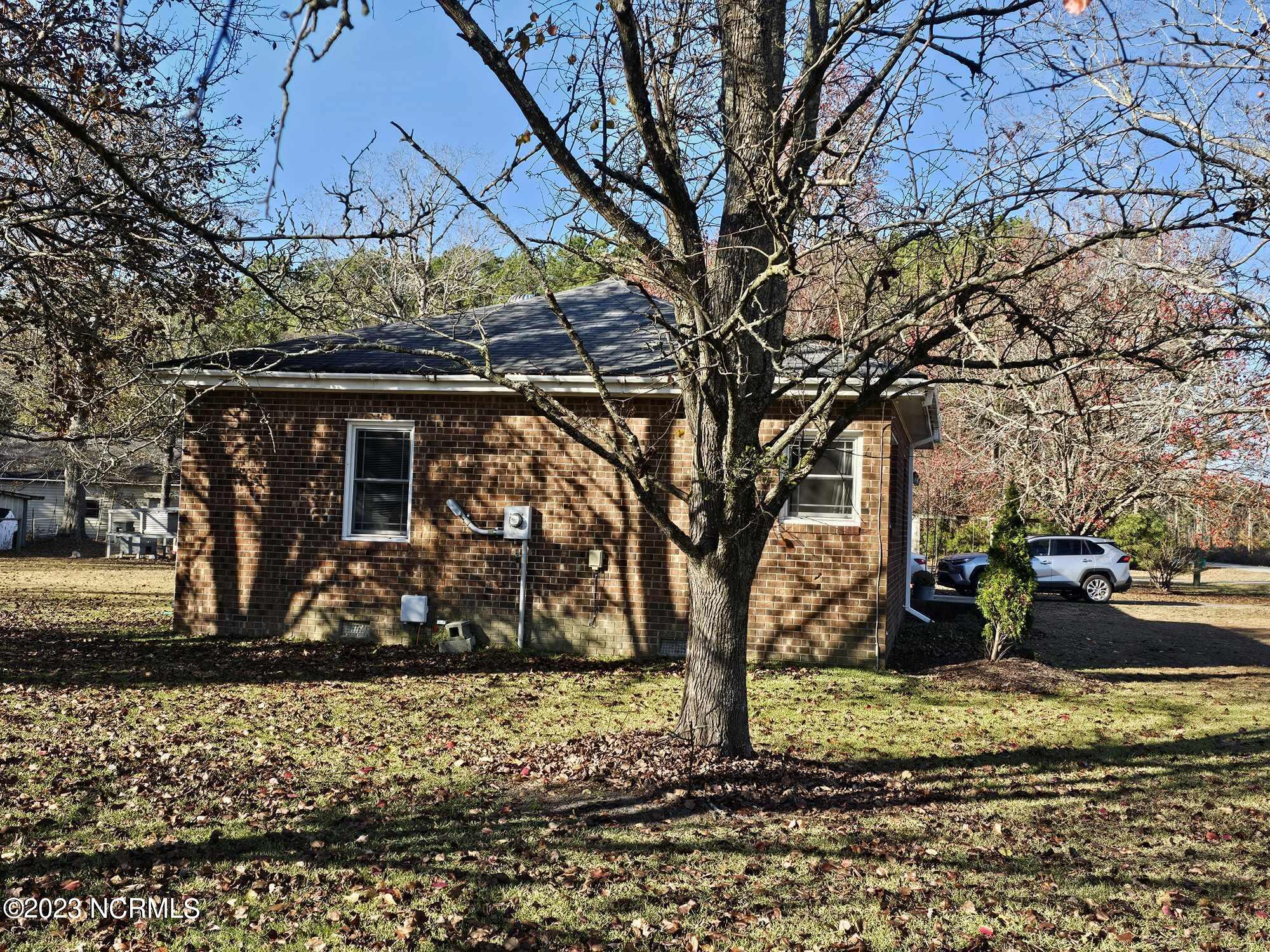 2220 Bailey Road Williamston, NC 27892 - Photo 2 of 18 406584670_897406851779412_16237390018633