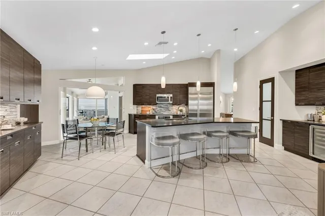 $3,199,999 | 404 Bayside Avenue, Naples, FL 34108