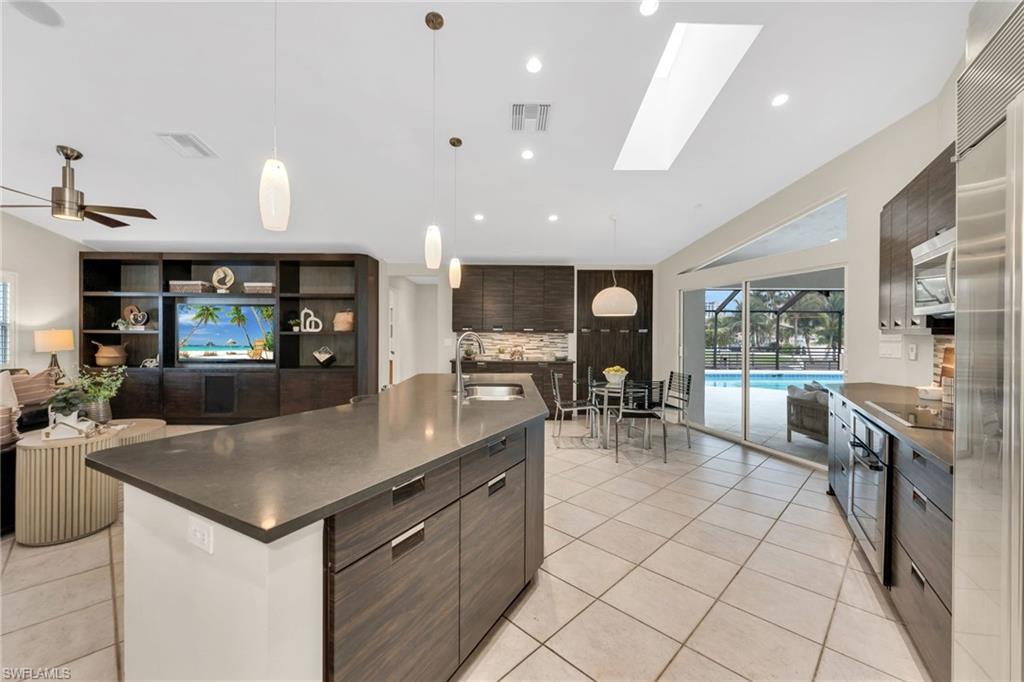 404 Bayside Avenue Naples, FL 34108 - Photo 13 of 30