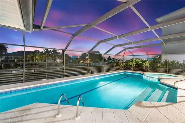 $3,199,999 | 404 Bayside Avenue, Naples, FL 34108