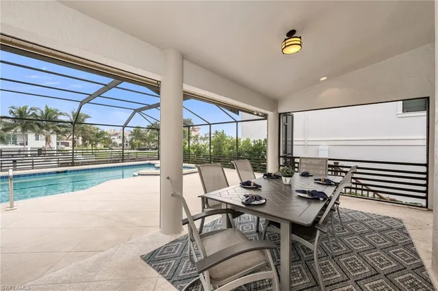 $3,199,999 | 404 Bayside Avenue, Naples, FL 34108