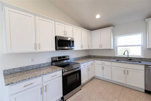 $289,000 | 89 West Central Avenue, Webster, FL 33597