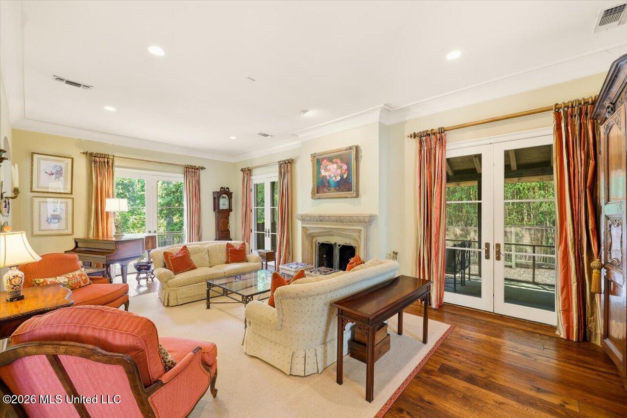 146 Ridge Drive Jackson, MS 39216 - Photo 8 of 33 8