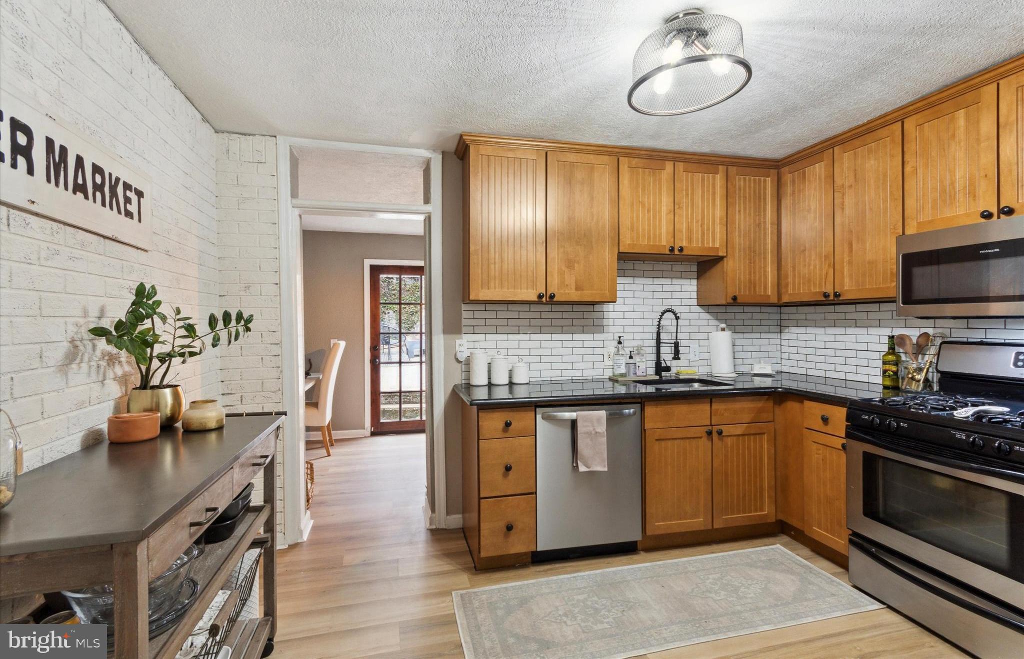 162 Roxborough Avenue Philadelphia, PA 19127 - Photo 9 of 36 Gallery Image 9
