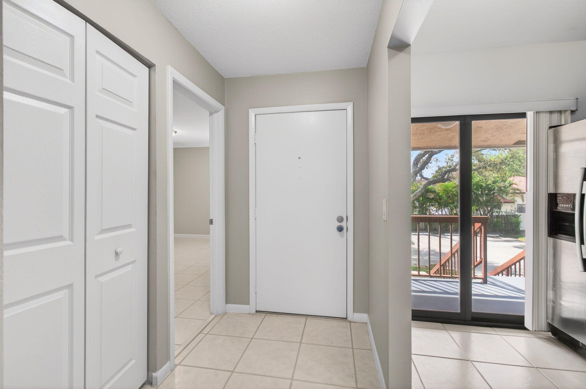 3939 Northeast 5th Avenue, Unit B201 Boca Raton, FL 33431 - Photo 12 of 53 10-web-or-mls-DSC_4342