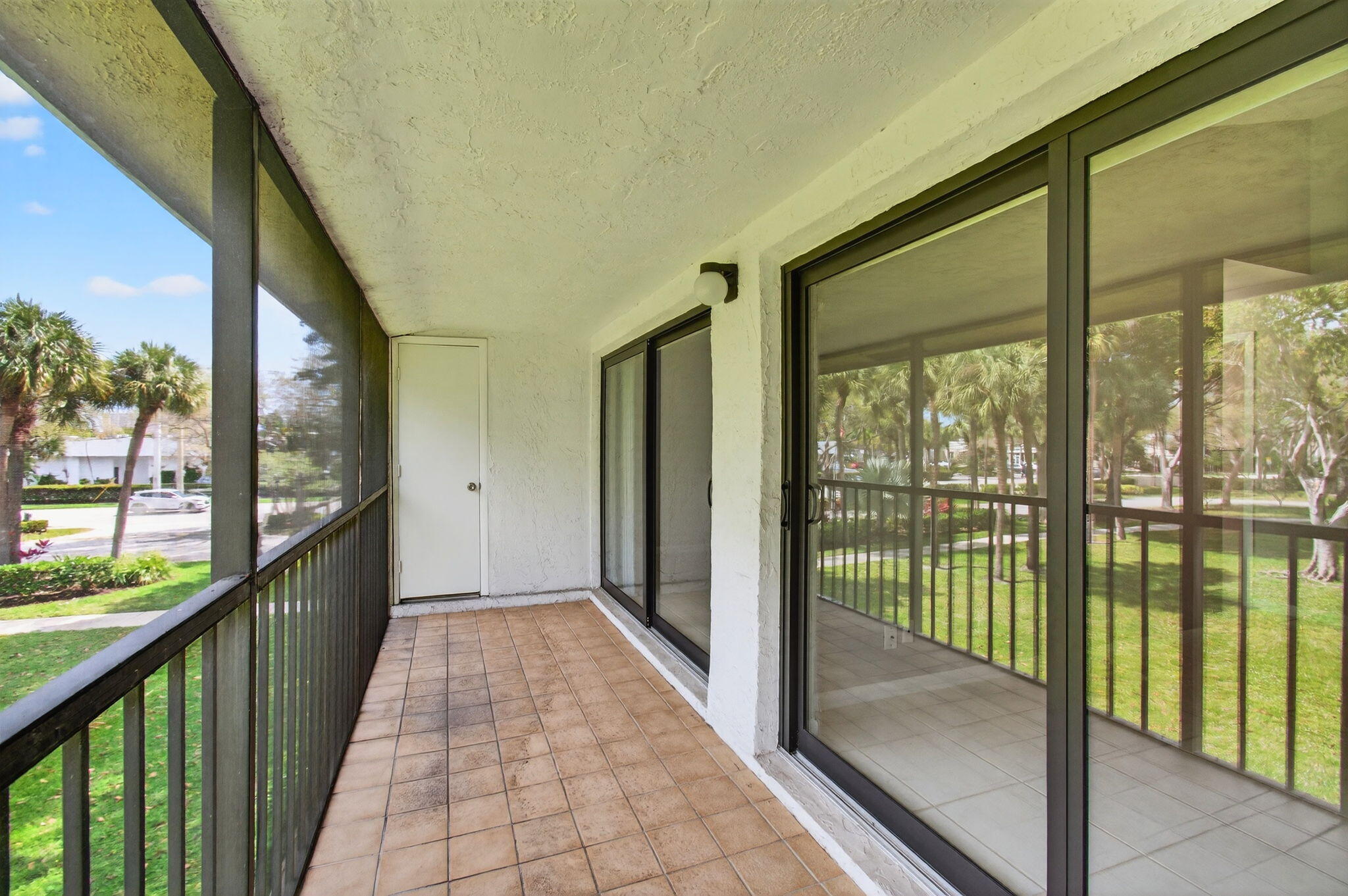 3939 Northeast 5th Avenue, Unit B201 Boca Raton, FL 33431 - Photo 18 of 53 23-web-or-mls-DSC_4428
