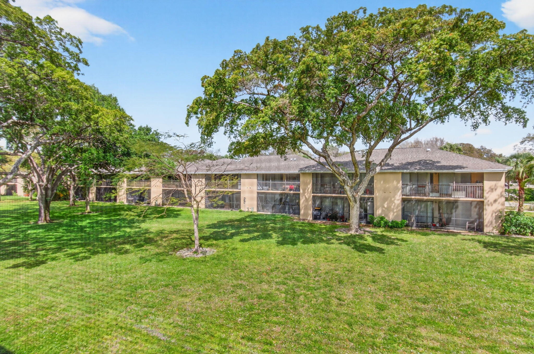 3939 Northeast 5th Avenue, Unit B201 Boca Raton, FL 33431 - Photo 19 of 53 24-web-or-mls-DSC_4432
