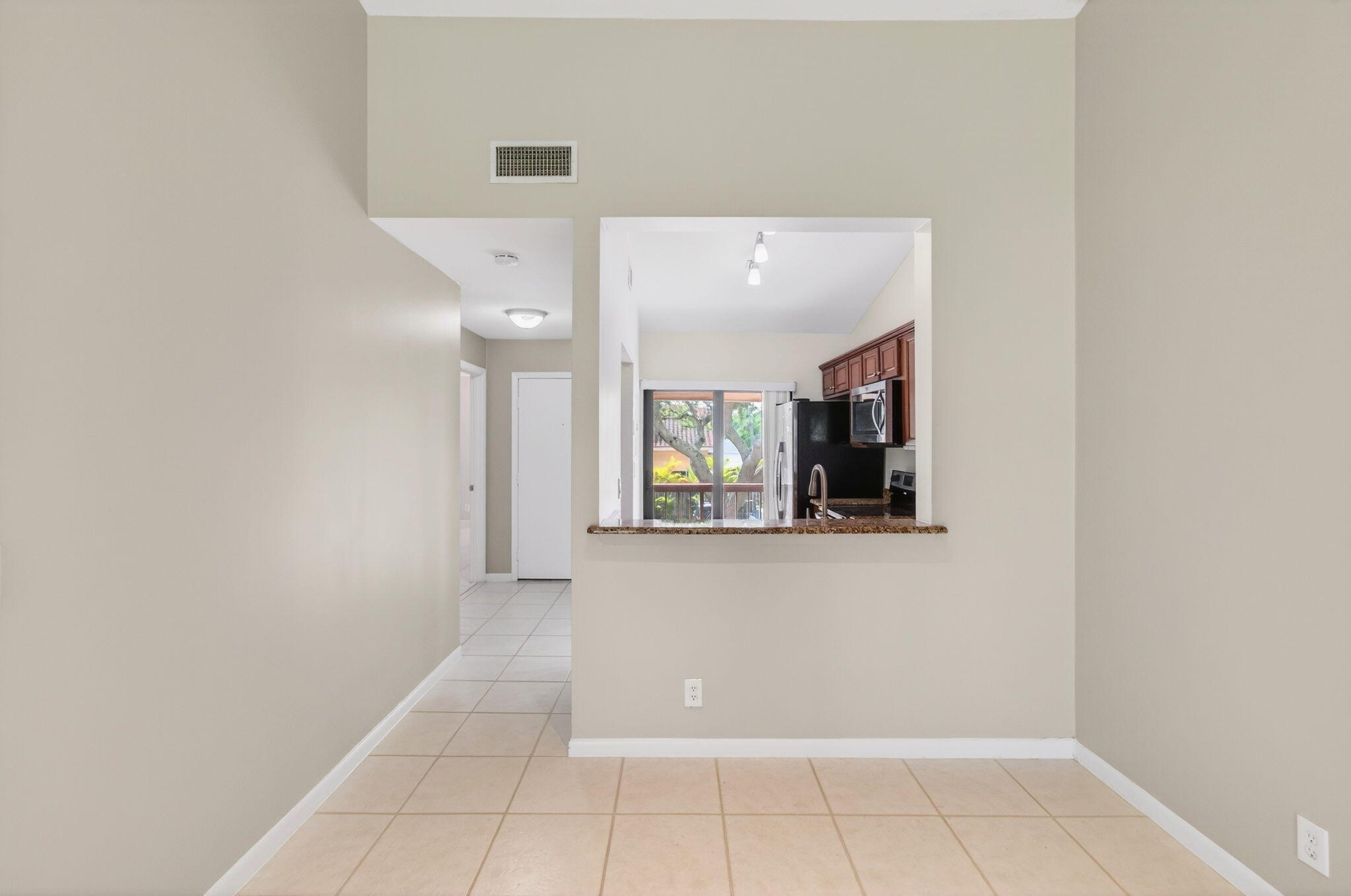 3939 Northeast 5th Avenue, Unit B201 Boca Raton, FL 33431 - Photo 24 of 53 32-web-or-mls-DSC_4487