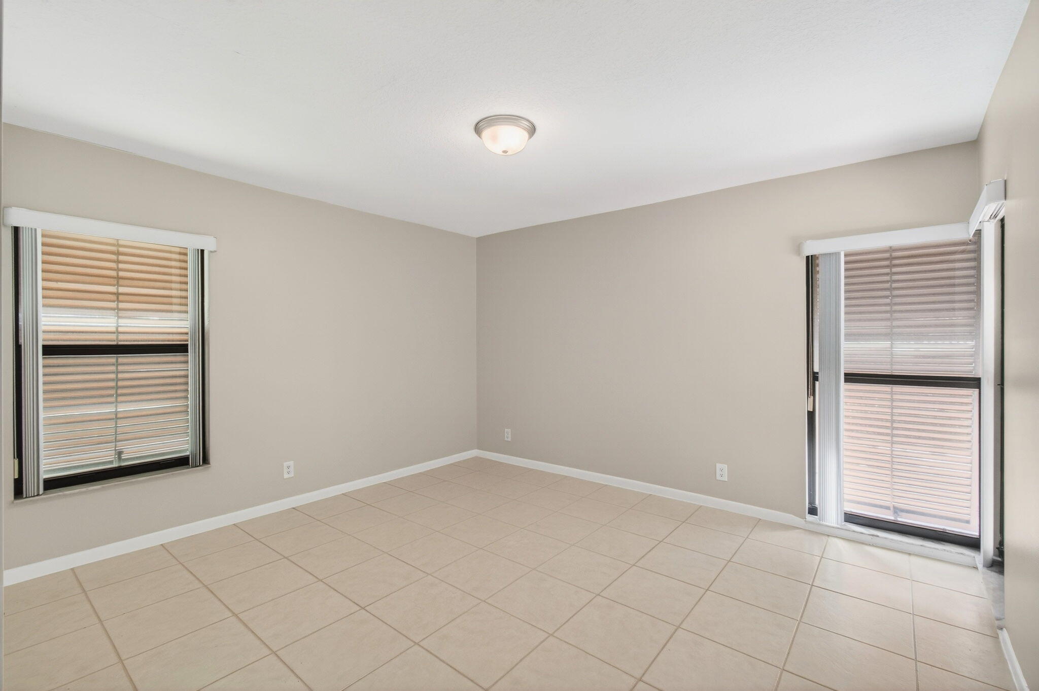 3939 Northeast 5th Avenue, Unit B201 Boca Raton, FL 33431 - Photo 27 of 53 41-web-or-mls-DSC_4547