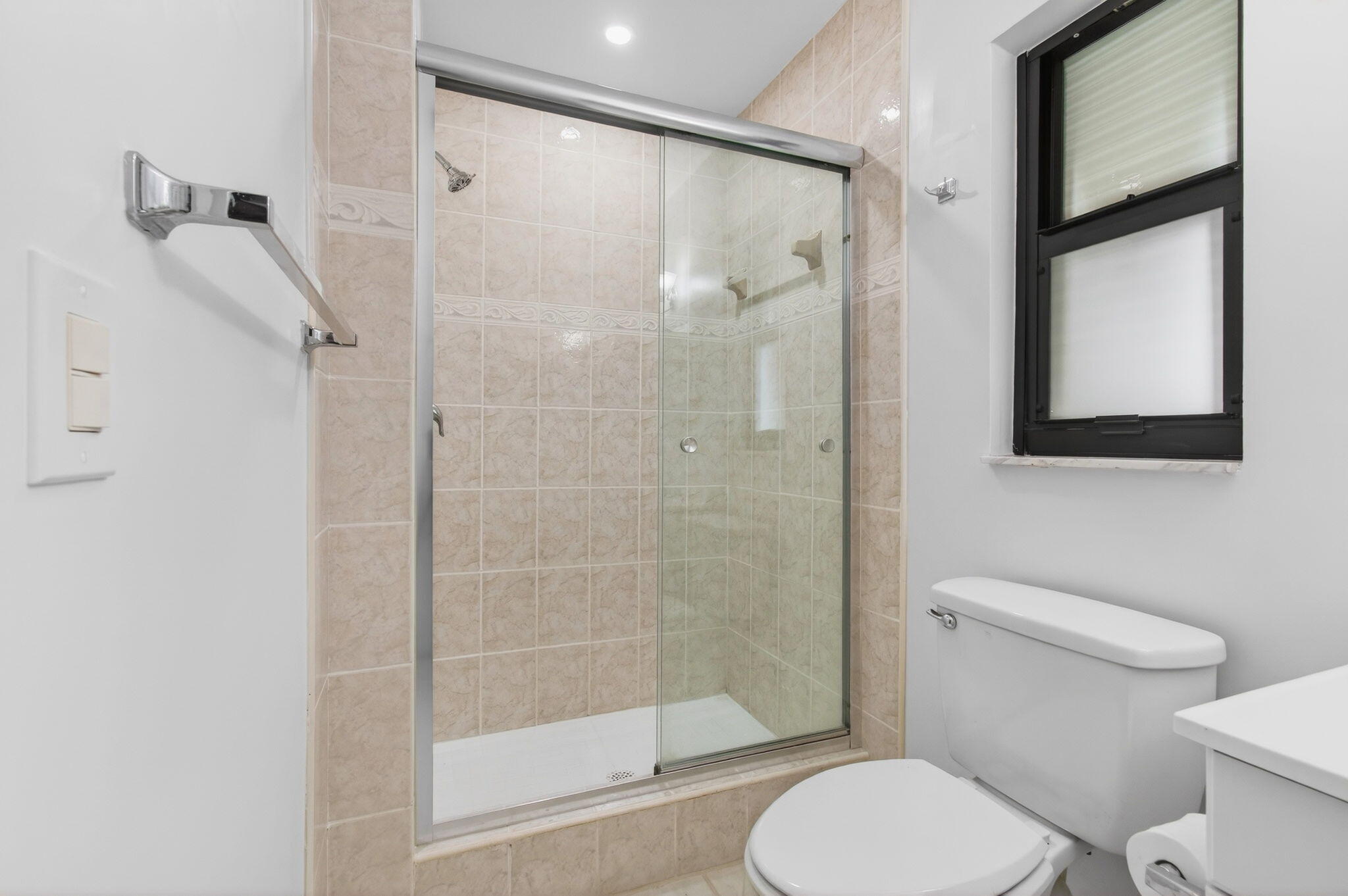 3939 Northeast 5th Avenue, Unit B201 Boca Raton, FL 33431 - Photo 34 of 53 48-web-or-mls-DSC_4587