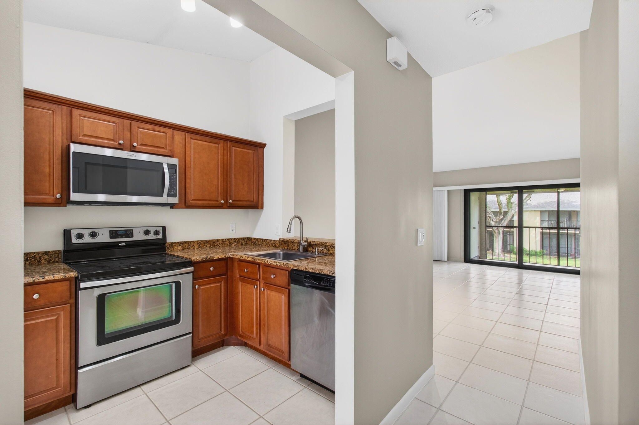 3939 Northeast 5th Avenue, Unit B201 Boca Raton, FL 33431 - Photo 4 of 53 14-web-or-mls-DSC_4367