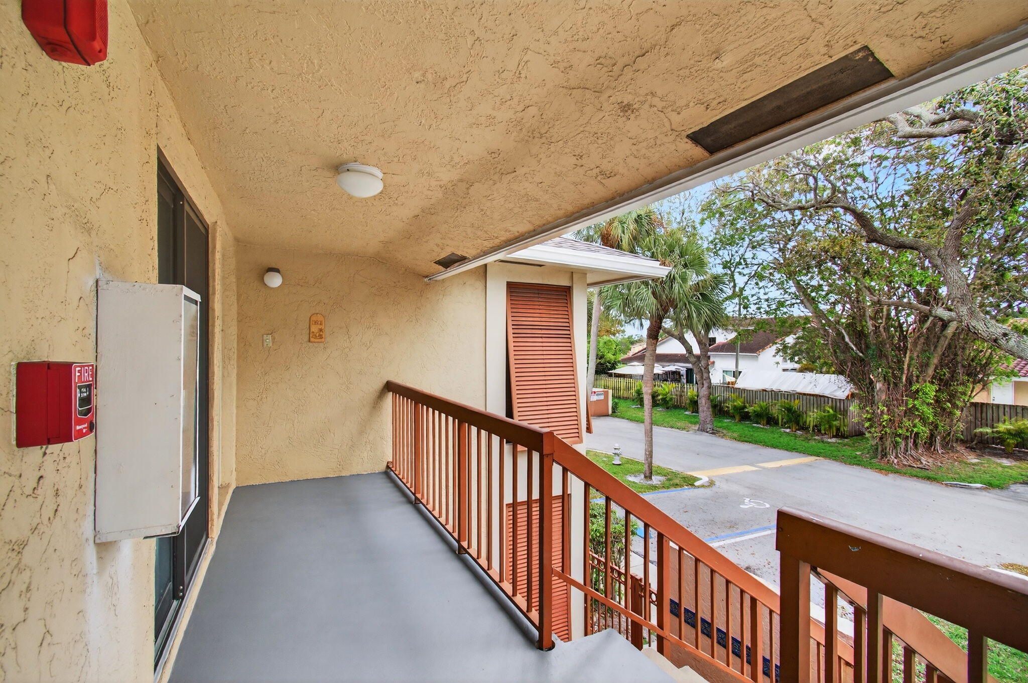 3939 Northeast 5th Avenue, Unit B201 Boca Raton, FL 33431 - Photo 52 of 53 6-web-or-mls-DSC_4323