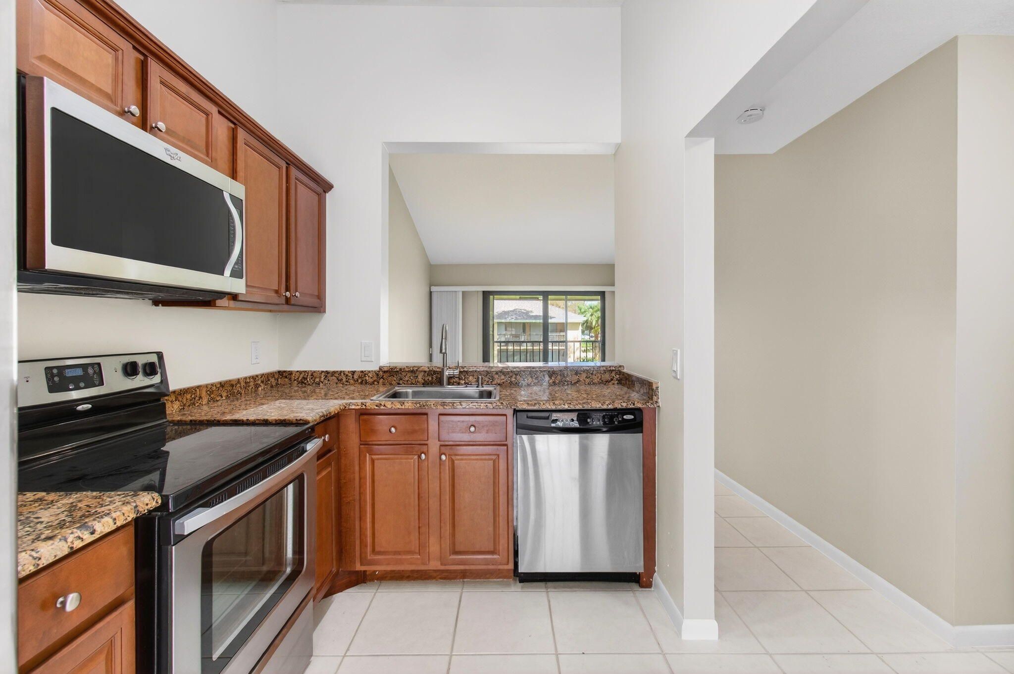 3939 Northeast 5th Avenue, Unit B201 Boca Raton, FL 33431 - Photo 9 of 53 37-web-or-mls-DSC_4519