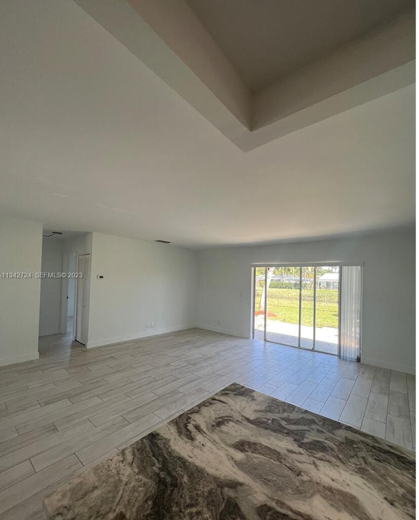 19420 Carolina Circle Boca Raton, FL 33434 - Photo 5 of 17 IMG_2549