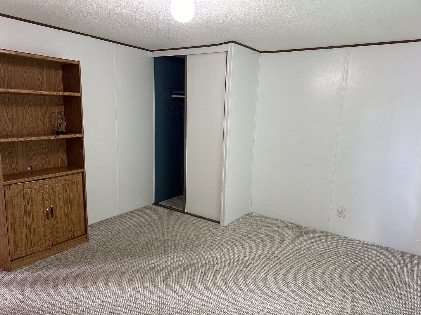 10557 North State Rte 50, Unit 11 Manteno, IL 60950 - Photo 4 of 11 a view of an empty room