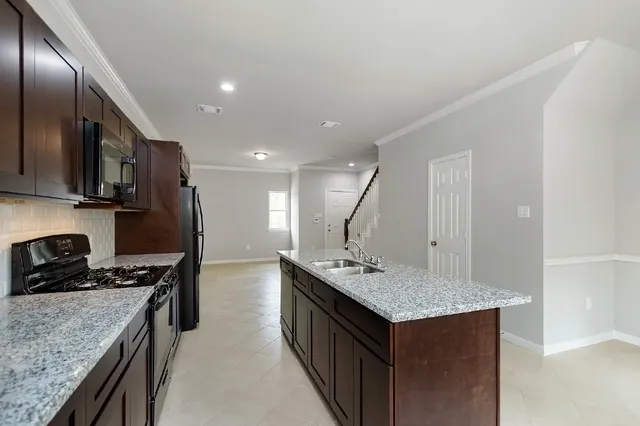 $1,500 | 1043 Marcolin Street, Houston, TX 77088