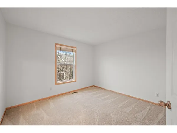 $2,600 | 9995 Wildflower Drive, Eden Prairie, MN 55347