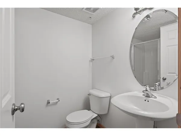 $2,600 | 9995 Wildflower Drive, Eden Prairie, MN 55347
