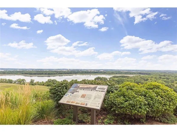 $2,600 | 9995 Wildflower Drive, Eden Prairie, MN 55347