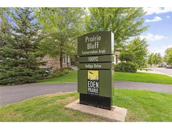 $2,600 | 9995 Wildflower Drive, Eden Prairie, MN 55347