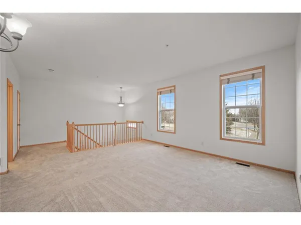 $2,600 | 9995 Wildflower Drive, Eden Prairie, MN 55347