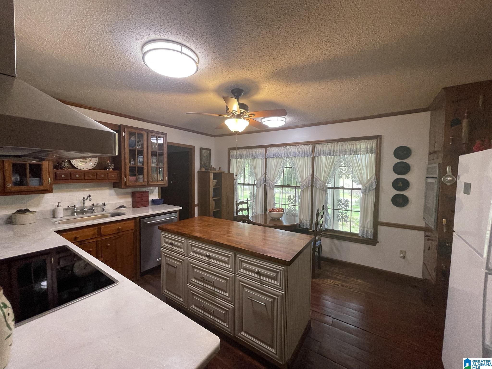 940 Dry Valley Road Lincoln, AL 35096 - Photo 4 of 39