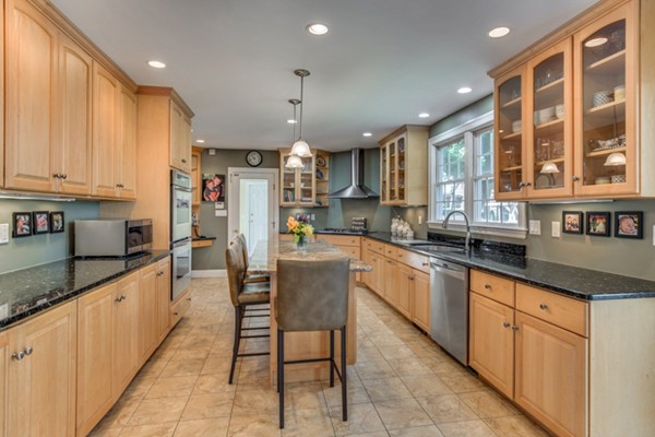 5 Chardon Road Winchester, MA 01890 - Photo 11 of 30