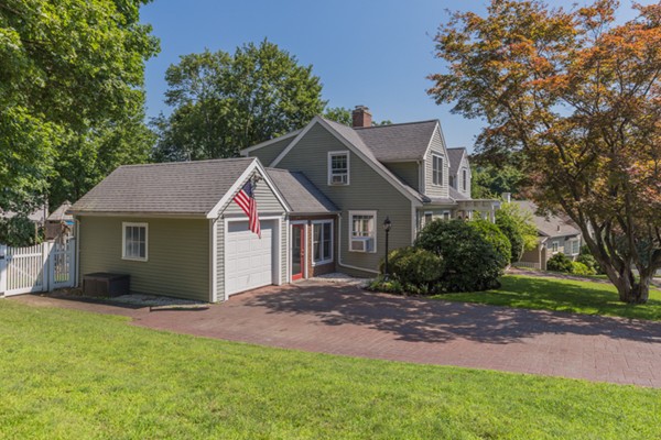 5 Chardon Road Winchester, MA 01890 - Photo 2 of 30