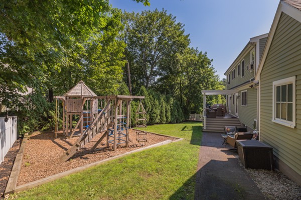 5 Chardon Road Winchester, MA 01890 - Photo 29 of 30