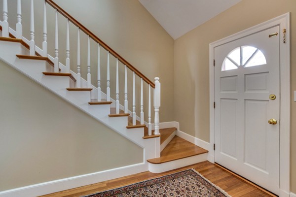 5 Chardon Road Winchester, MA 01890 - Photo 4 of 30