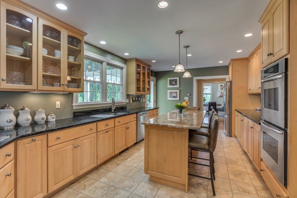 5 Chardon Road Winchester, MA 01890 - Photo 9 of 30