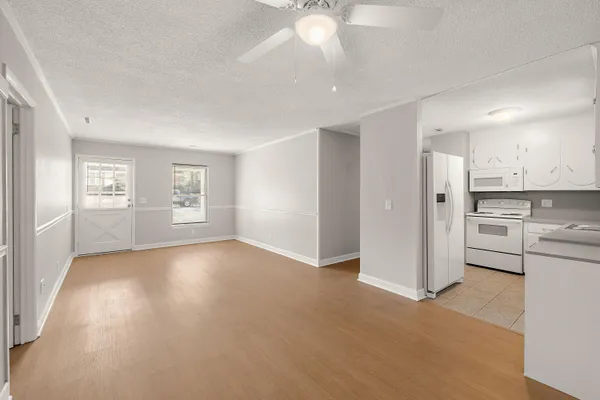 $2,495 | 1358 Briarfield Avenue, Charleston, SC 29412