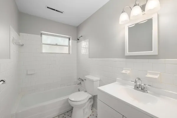 $2,495 | 1358 Briarfield Avenue, Charleston, SC 29412