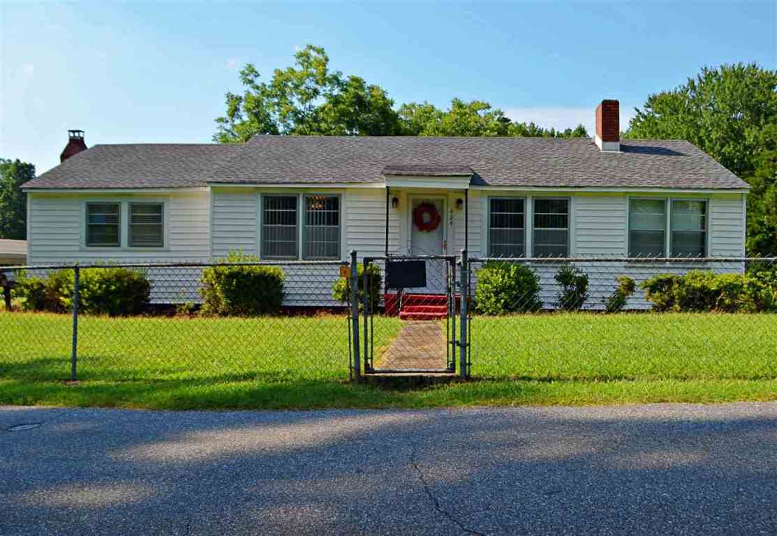 424 Osteen Road Piedmont, SC 29673 - Photo 1 of 36 Gallery Image 1