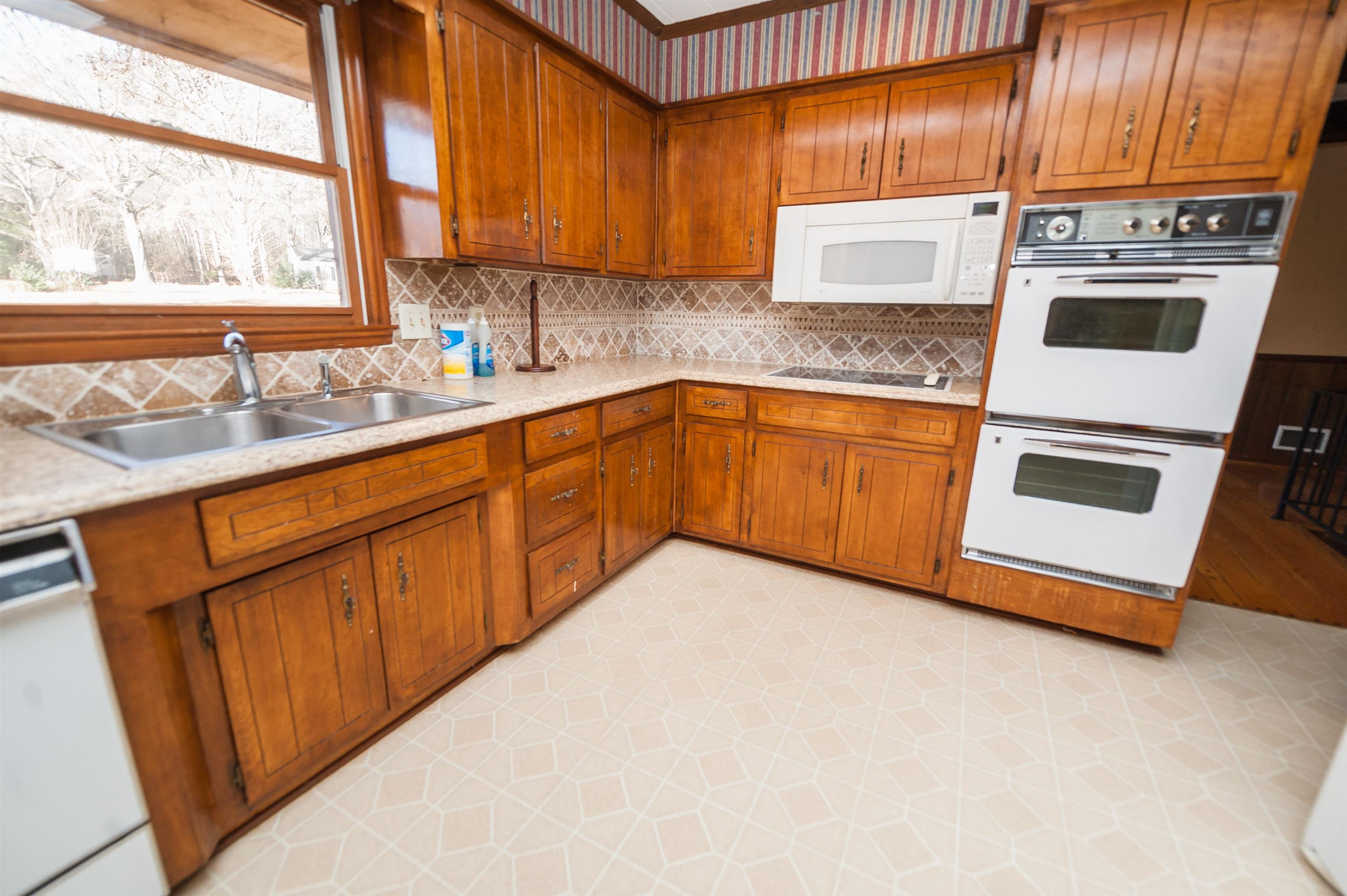 371 Lancaster Road Spartanburg, SC 29306 - Photo 11 of 32 Gallery Image 11