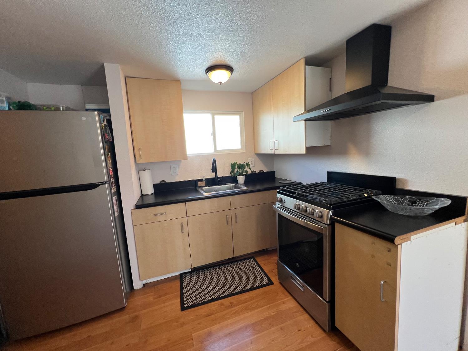 360 East Grant Line Road Tracy, CA 95376 - Photo 9 of 20