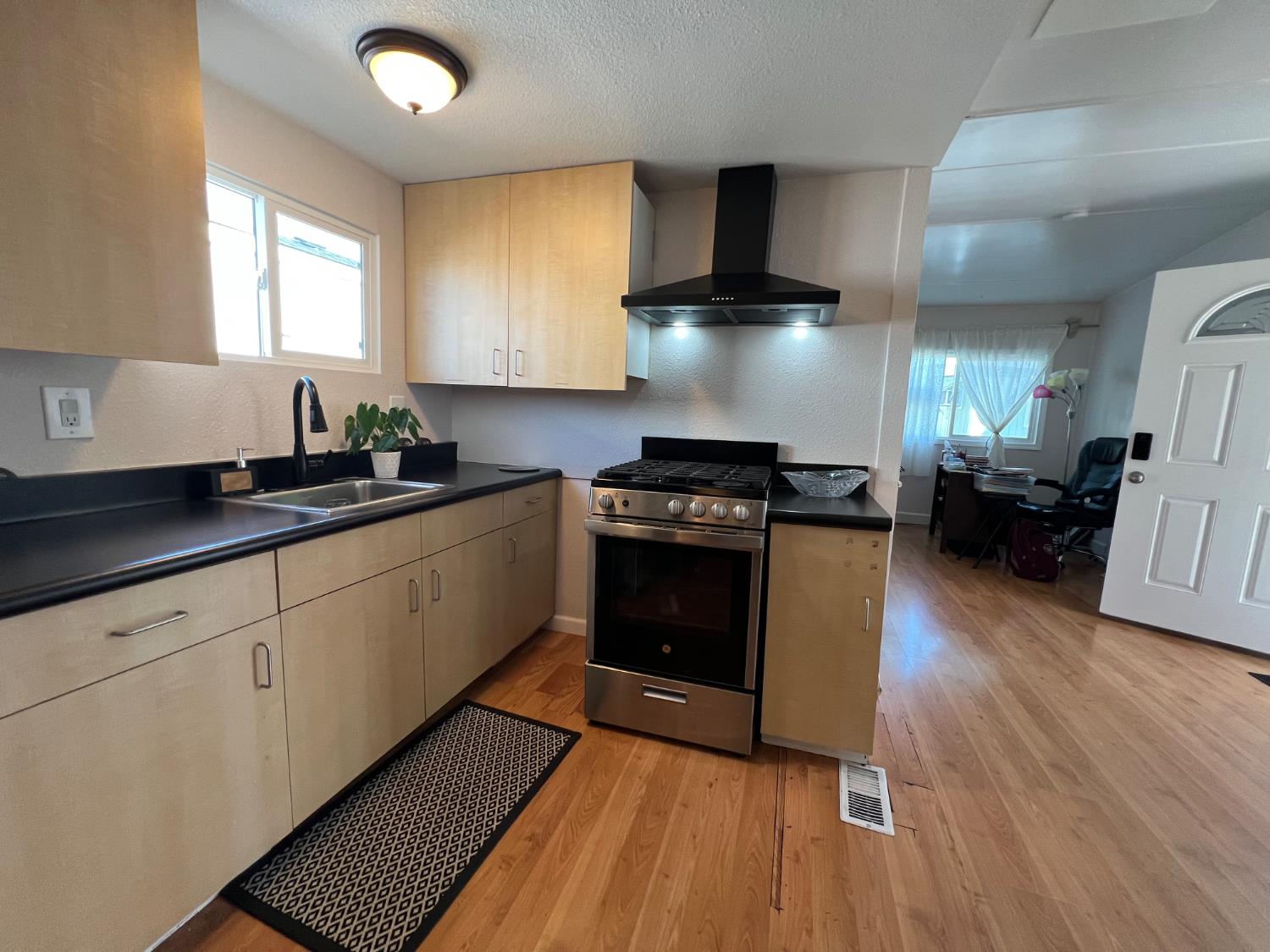 360 East Grant Line Road Tracy, CA 95376 - Photo 10 of 20