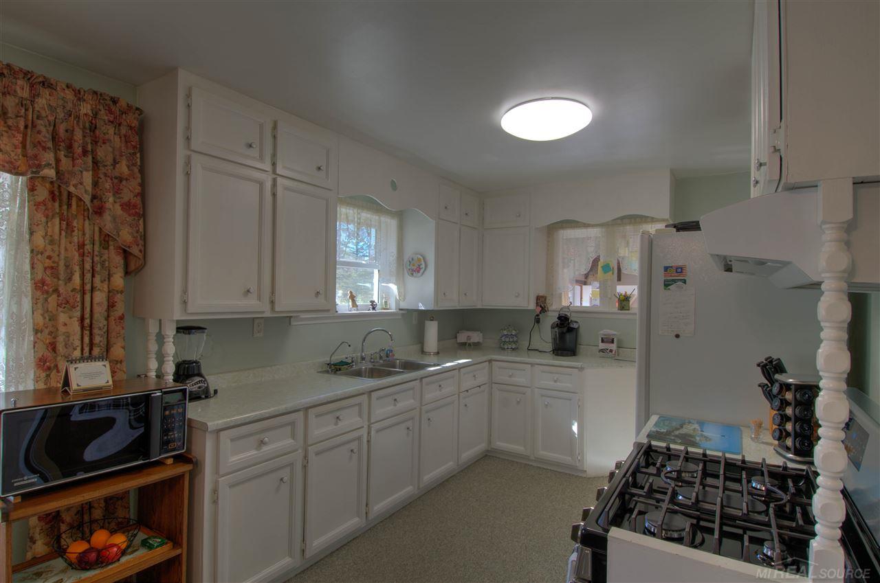 6525 East Gilford Road Deford, MI 48729 - Photo 10 of 34 50026793-9.JPG