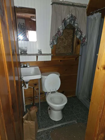 $62,000 | 150 Church Street, Hartford, ME 04220