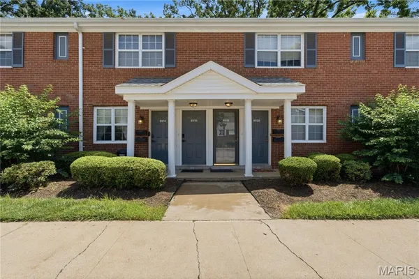 $179,900 | 8916 North Swan Circle, St. Louis, MO 63144