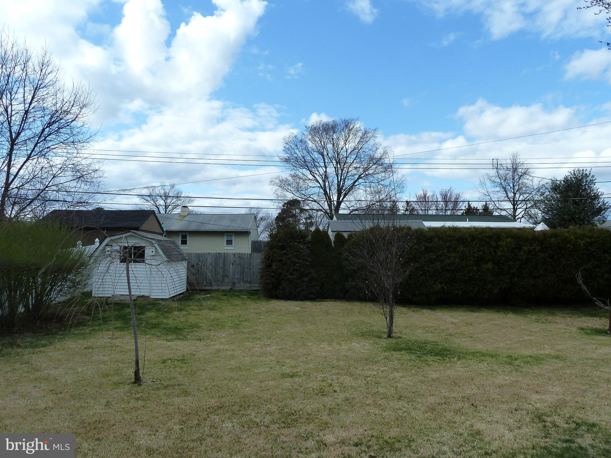 263 Yorkshire Road Fairless Hills, PA 19030 - Photo 11 of 11 Backyard