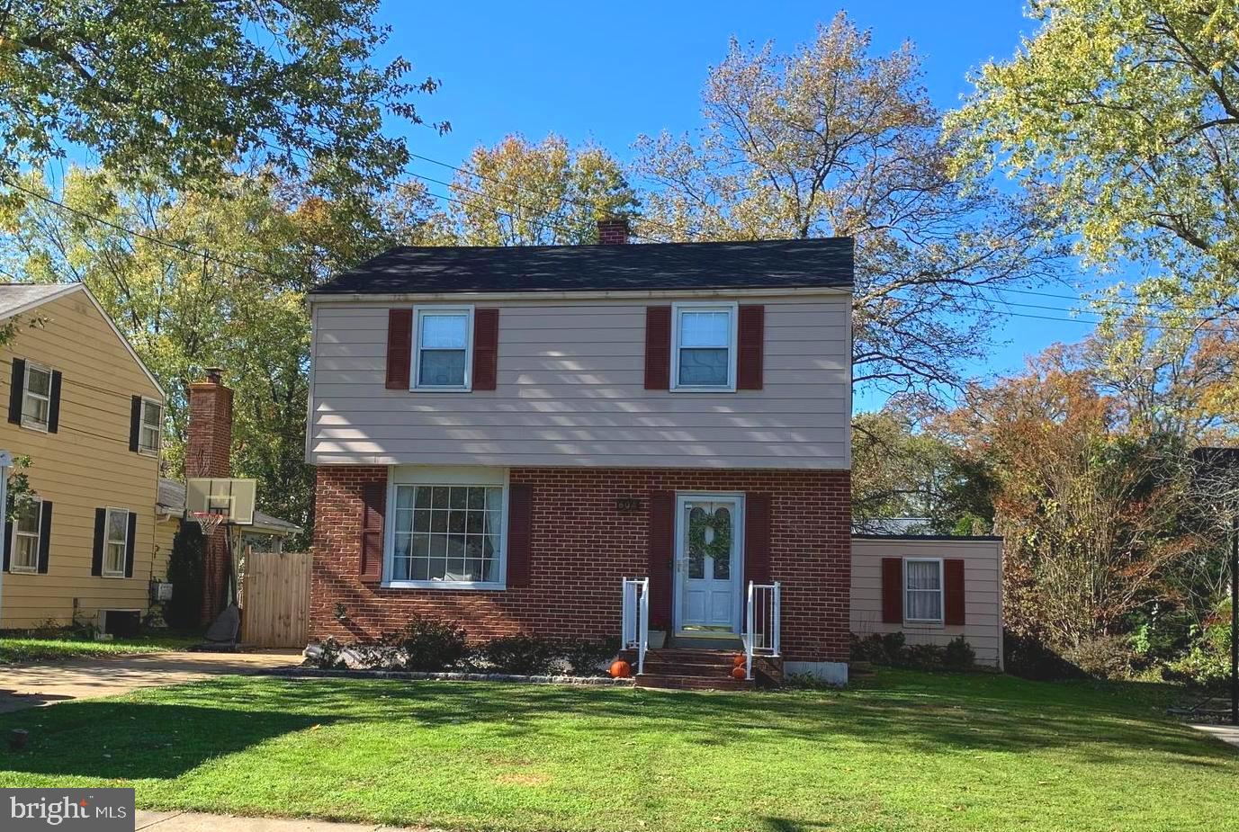 604 Norhurst Way Baltimore, MD 21228 - Photo 2 of 48 New roof in 2020